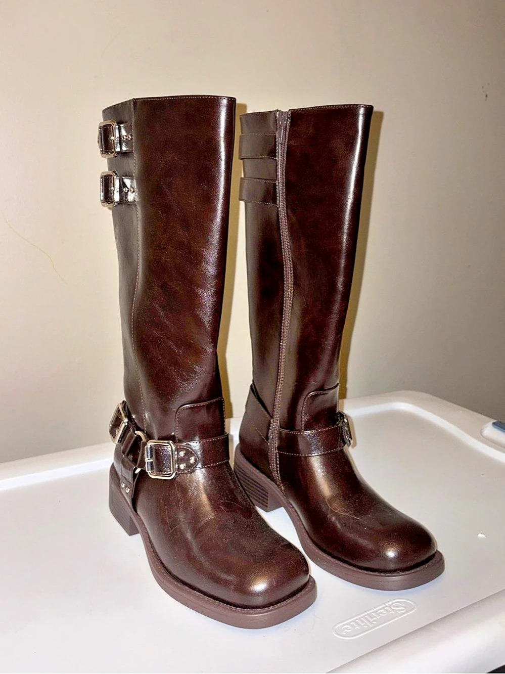 Women's Tall Buckle Boots in Brown New